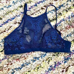Victoria’s Secret‎ high neck sheer lace bra